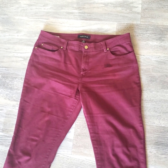 Ivanka Trump Sculpting jean mid rise - Picture 2 of 3